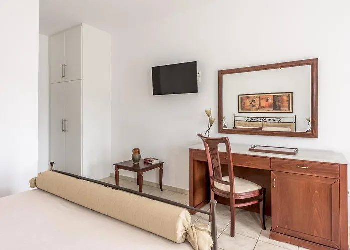 Guest house Astraeos 3*