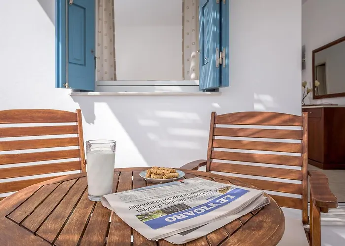 Astraeos Guest house Pachaina