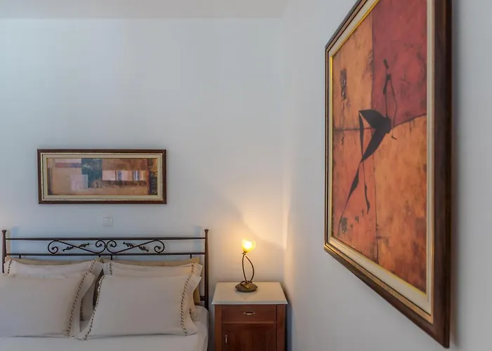 Astraeos Guest house Pachaina