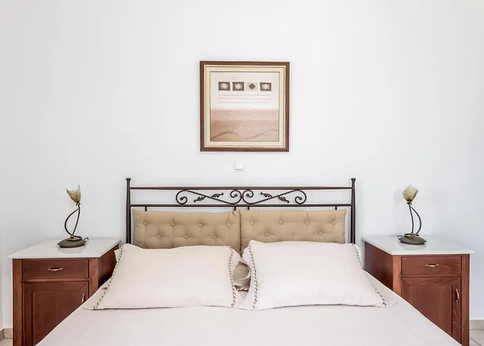 Guest house Astraeos